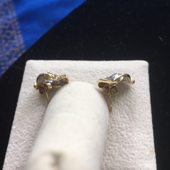 14KT Solid Gold Diamond Tanzanite pierced Earrings REAL Five  Star Posher Read - Picture 5 of 11